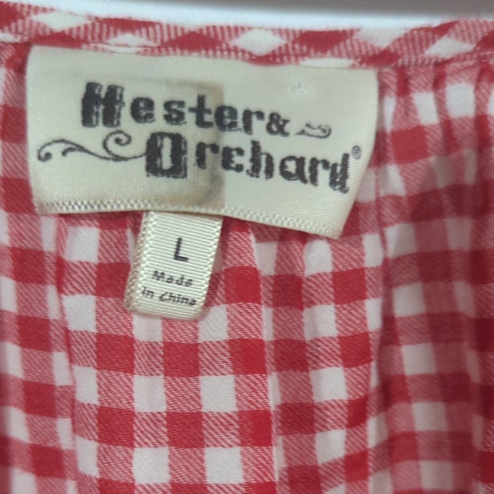 Stylish Red Gingham Blouse - Picture 2 of 8